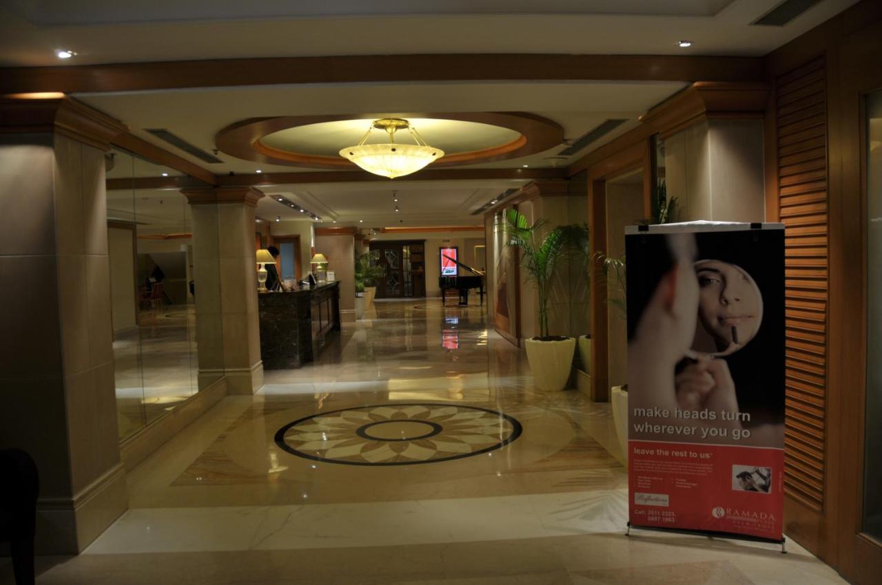 Hotel Ramada Plaza By Wyndham Palm Grove à Bombay Extérieur photo Lobby
