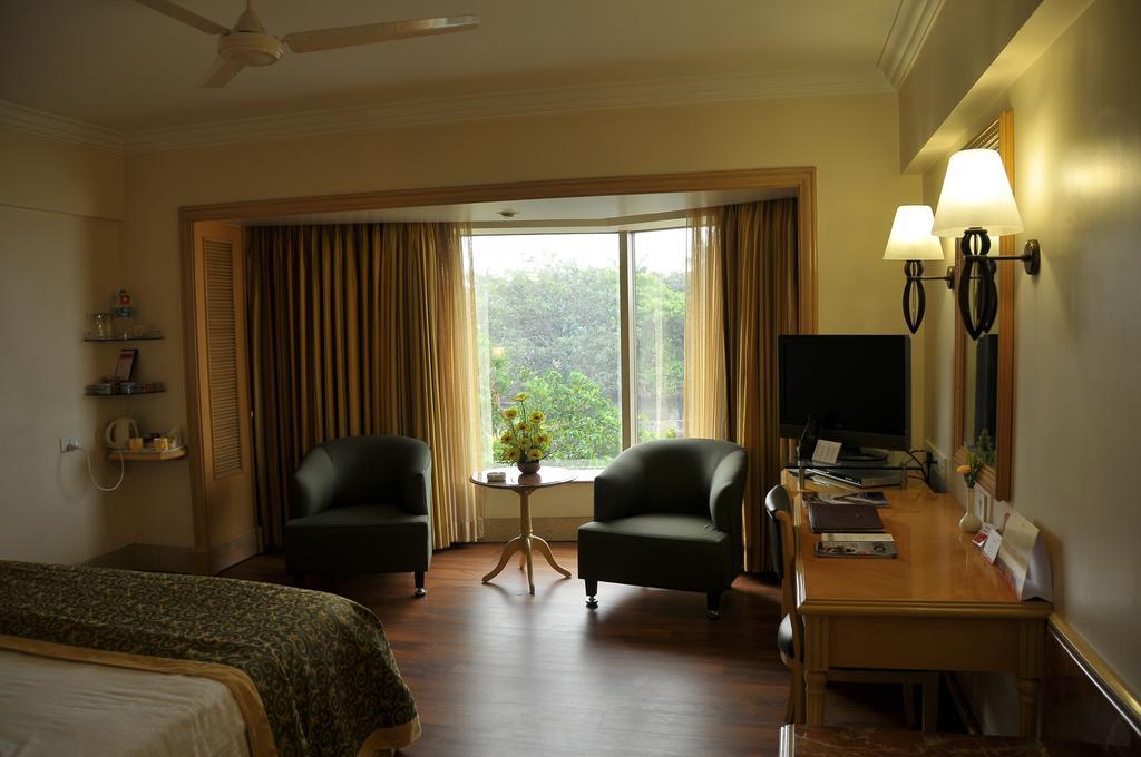 Hotel Ramada Plaza By Wyndham Palm Grove à Bombay Chambre photo
